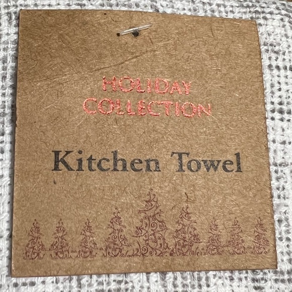 SET of Brand New Gnome Holiday Hand Towels (lot of 3) - Picture 2 of 6